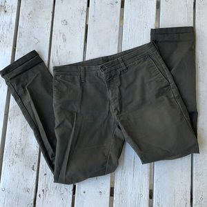 Carhartt WIP Pants. Olive Green. 34x34.